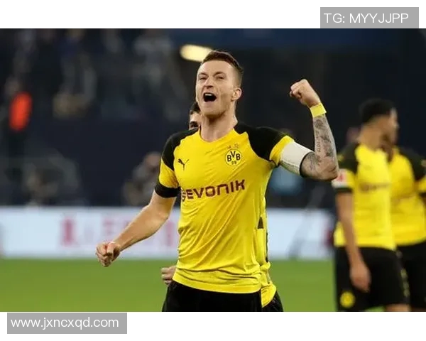 多特蒙德大胜沙尔克首战告捷登顶德甲积分榜